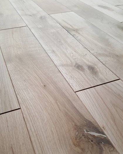 activering Tektonisch Denemarken Eiken vloer, extra breed eiken houten vloer - Specialist in hout,  natuursteen en antieke bouwmaterialen