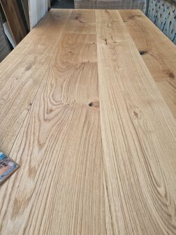 SALE! Wide Oak floor ready oiled! 260mm