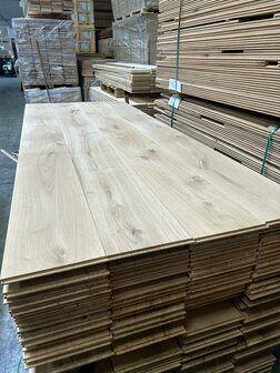 Solid French Oak floorboards XXL 24 cm wide. Unique width!