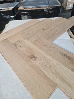 Oak herringbone Flooring Ready oiled!