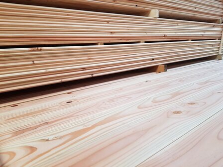 110m2 Douglas Fir floortiles 