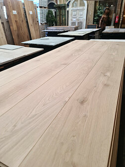 Solid French Oak floorboards XL 22 cm wide.