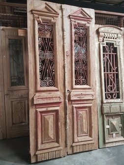 lip adviseren Turbulentie Antieke dubbele deur 123 x 260 cm - Specialist in hout, natuursteen en  antieke bouwmaterialen